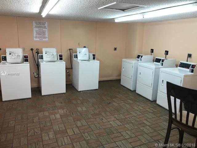 HORIZONS WEST CONDO #3 - Residential