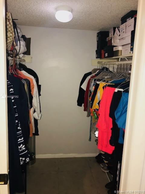 HORIZONS WEST CONDO #3 - Residential