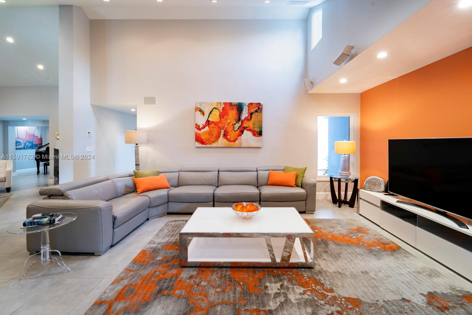 OLD CUTLER WOODS - Residential