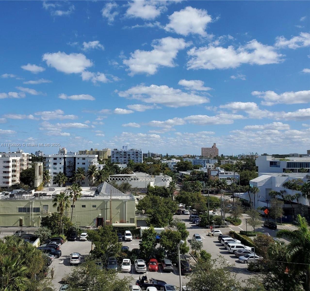 1000 West Ave 702