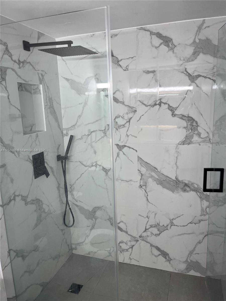 MIRADOR 1000 CONDO - Residential