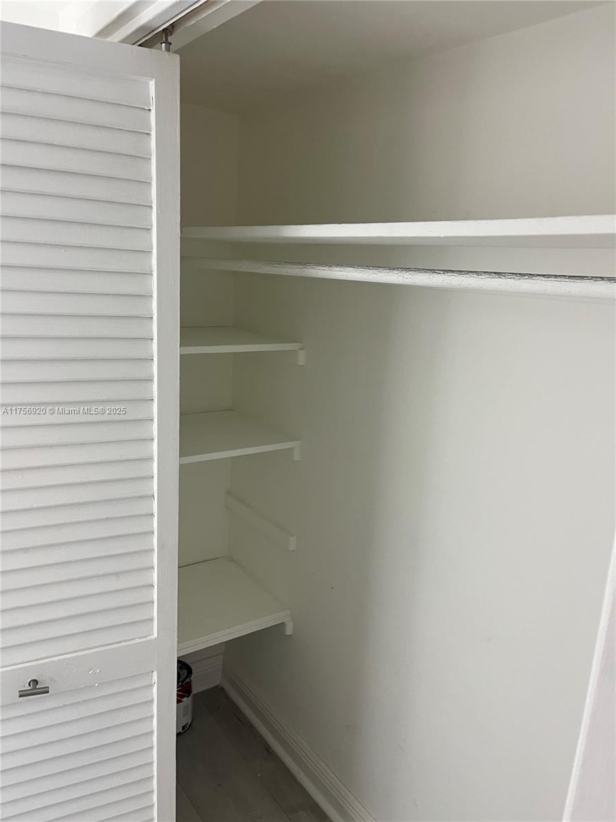 MIRADOR 1000 CONDO - Residential