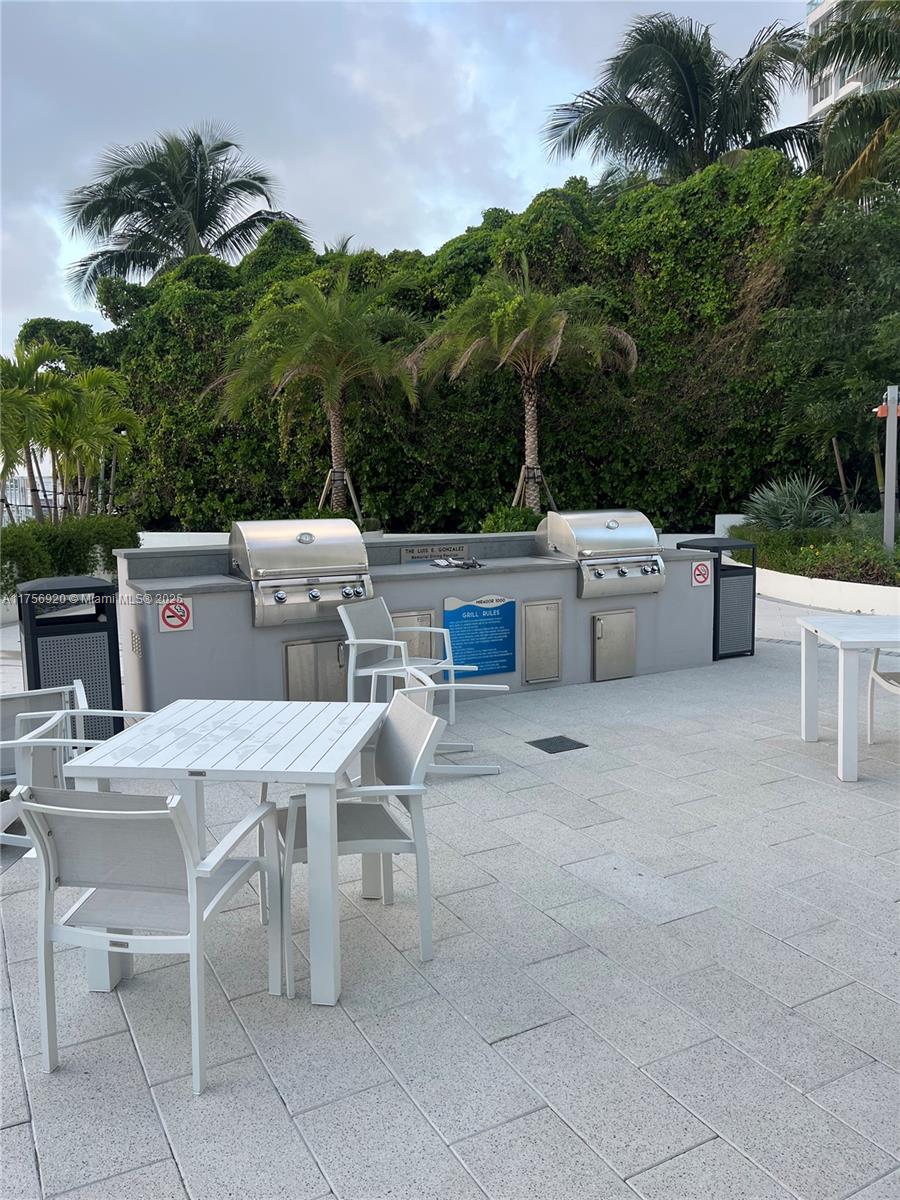 MIRADOR 1000 CONDO - Residential