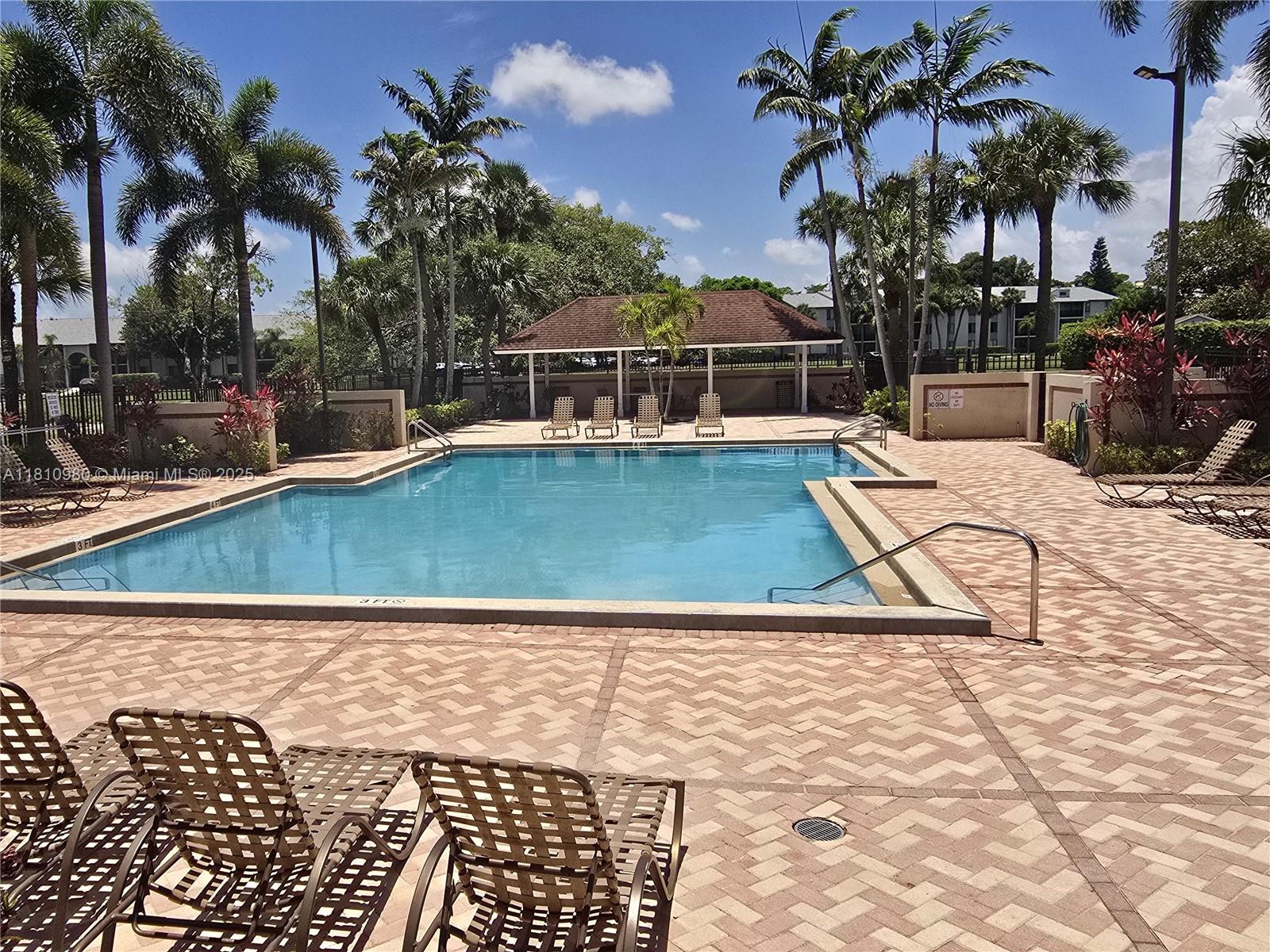 WATERSIDE LUXURY TOWNHOME - Residential Lease