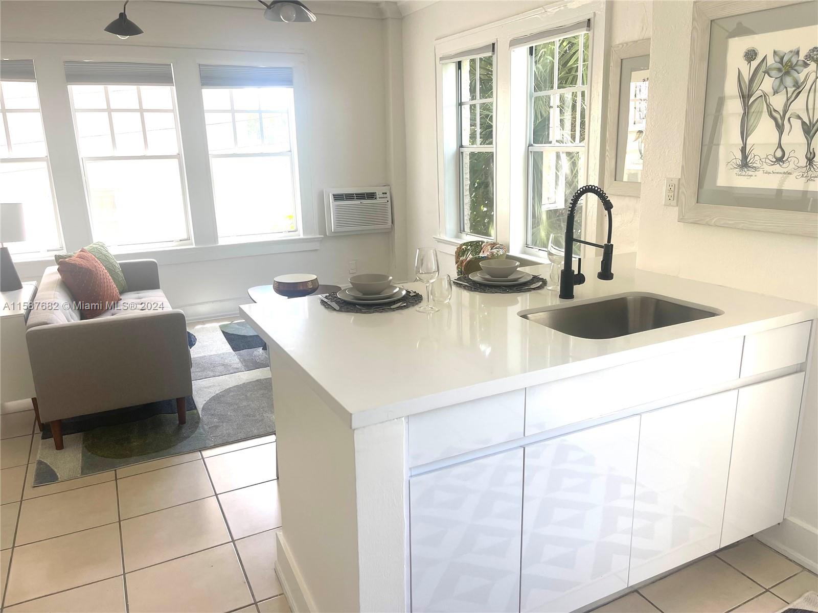 MONTERREY CONDO - Residential Lease