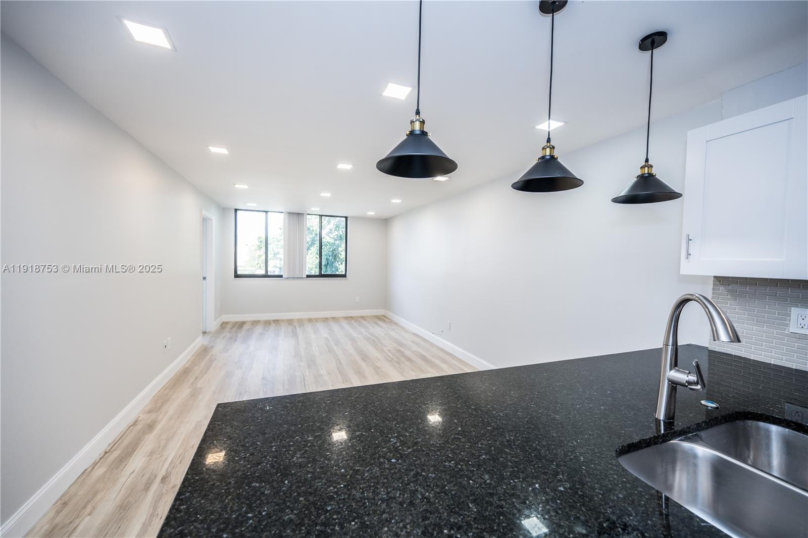 755 Dotterel Rd 1301