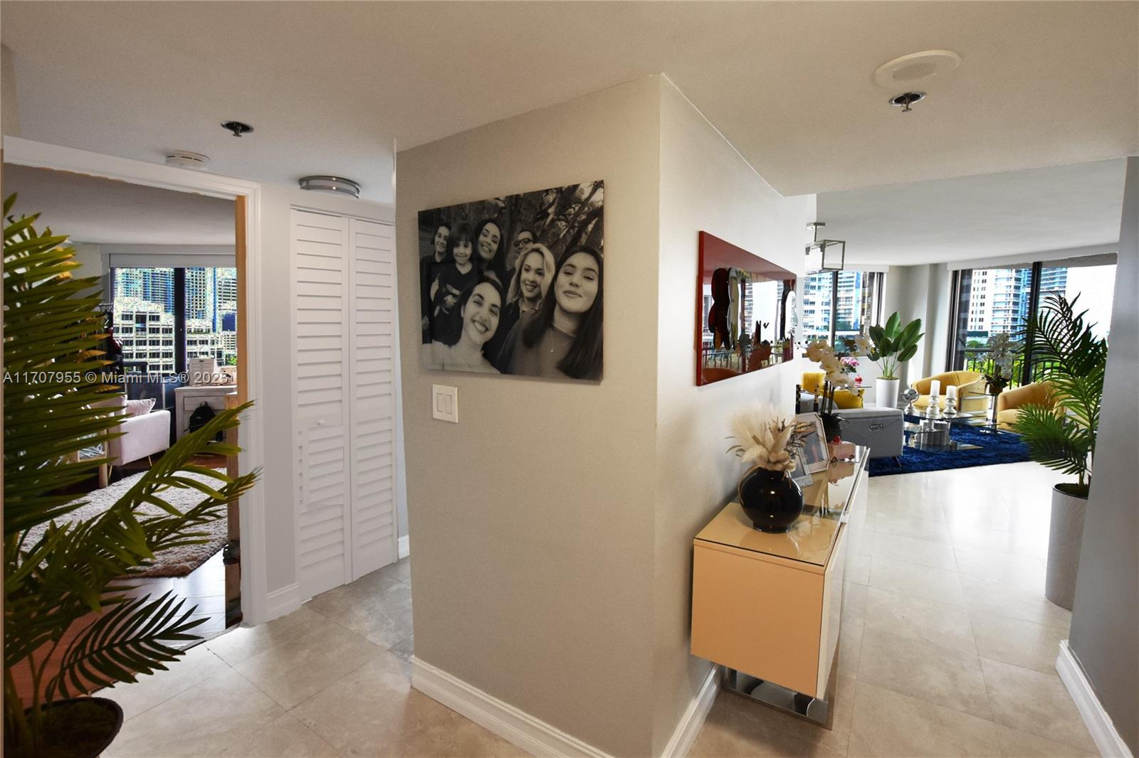 View photos, virtual tours, details... 540 Brickell Key Dr 815