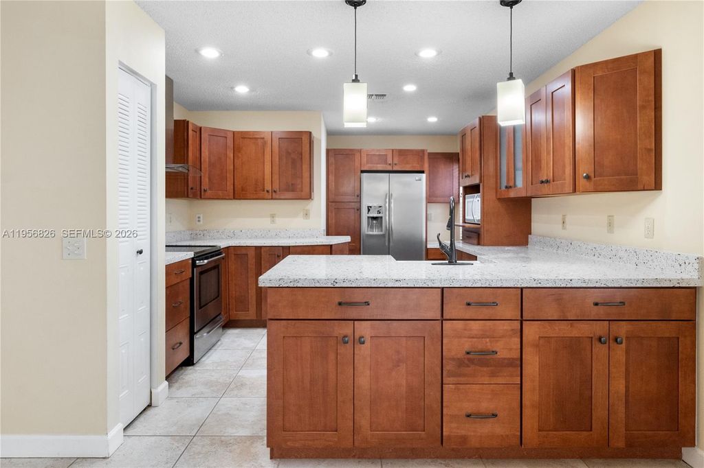 Photo of 2707 Pinewood Ct #2707, Davie, FL 33328 (MLS # A11956826)