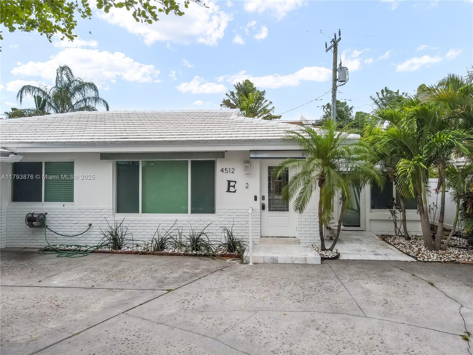 4512 Seagrape Dr 1