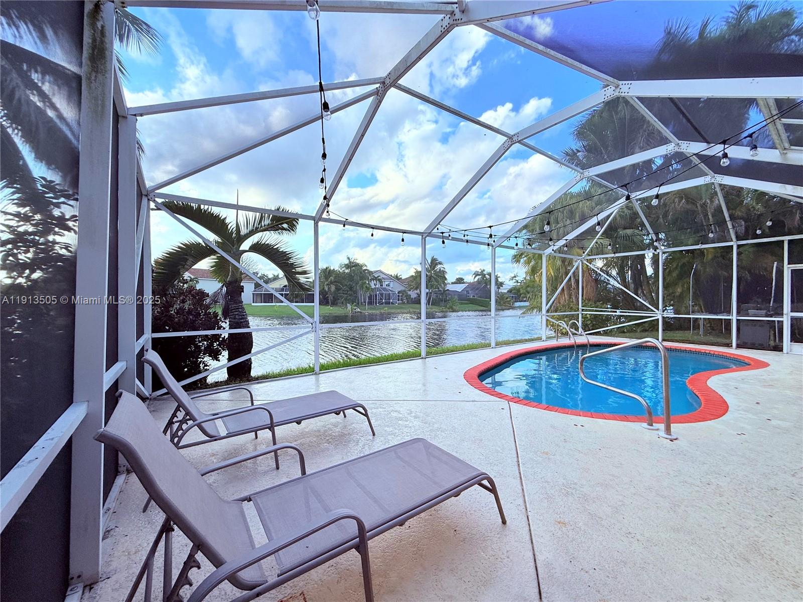 CHAPEL LAKE ESTATES - Residential