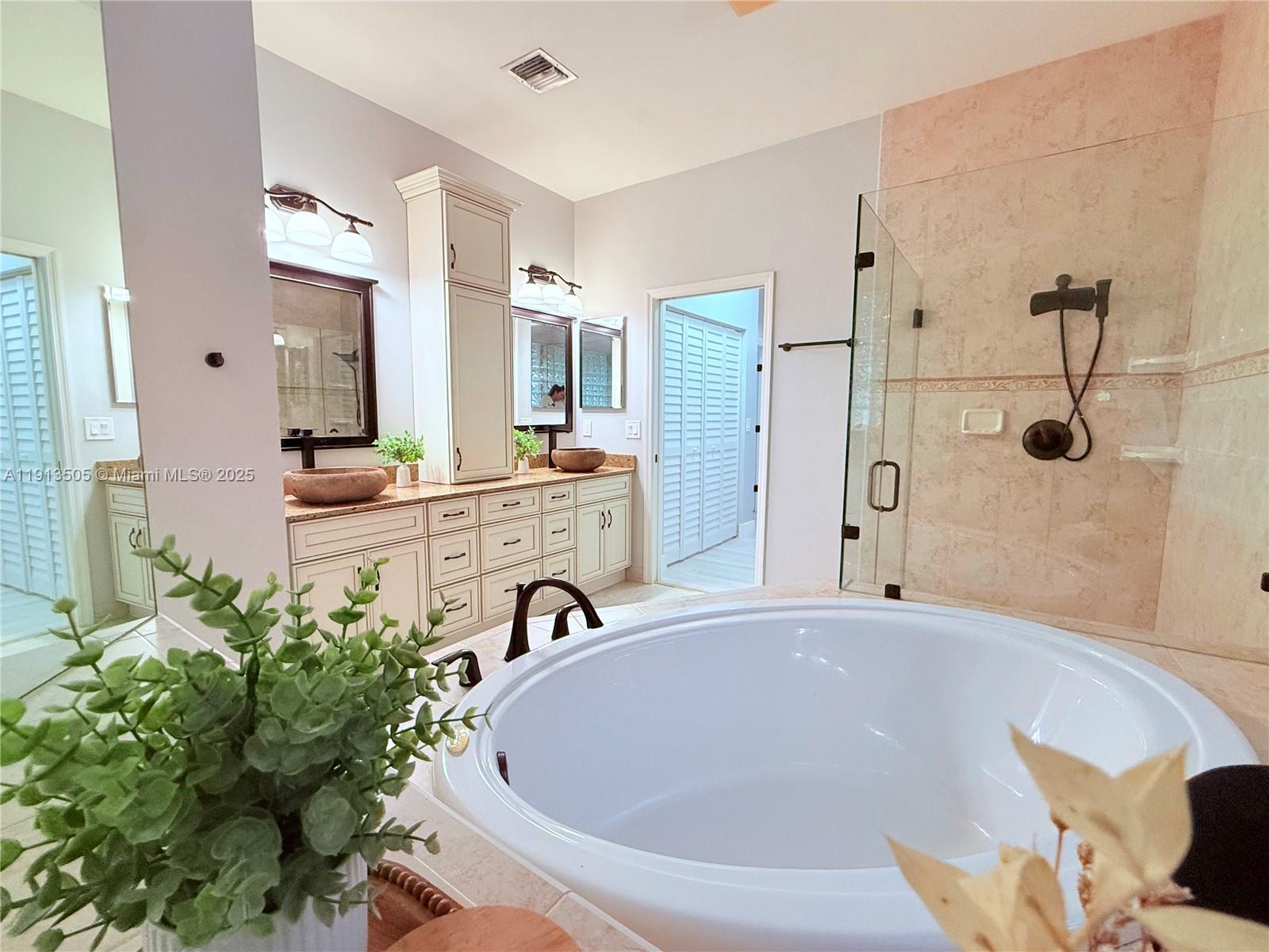 CHAPEL LAKE ESTATES - Residential