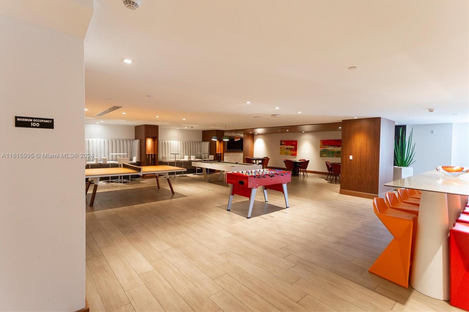 PARQUE TOWERS CONDO - Residential