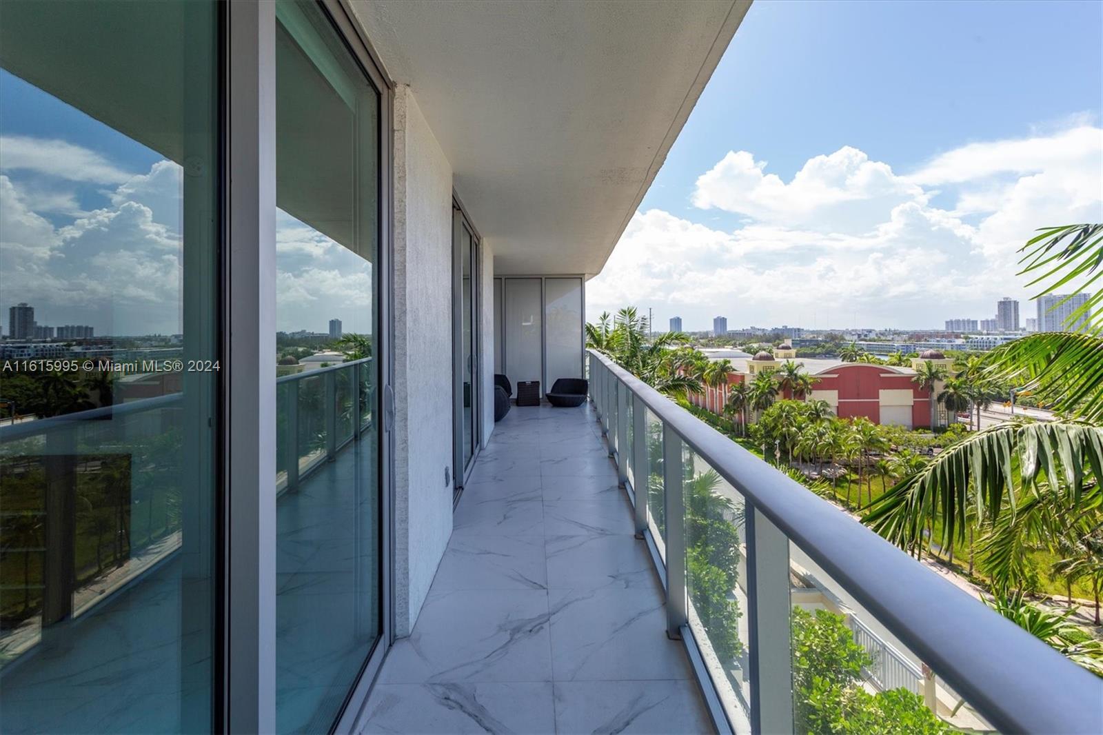 PARQUE TOWERS CONDO - Residential