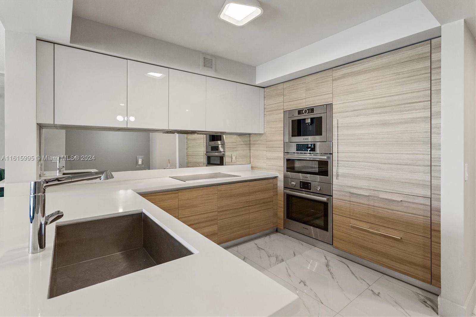 330 Sunny Isles Blvd 5-705