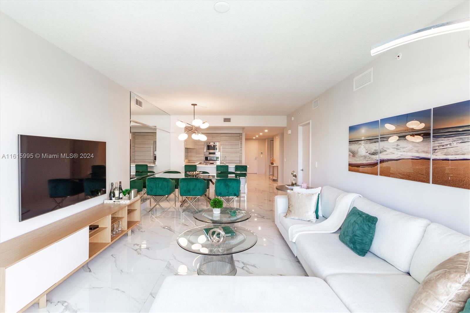PARQUE TOWERS CONDO - Residential
