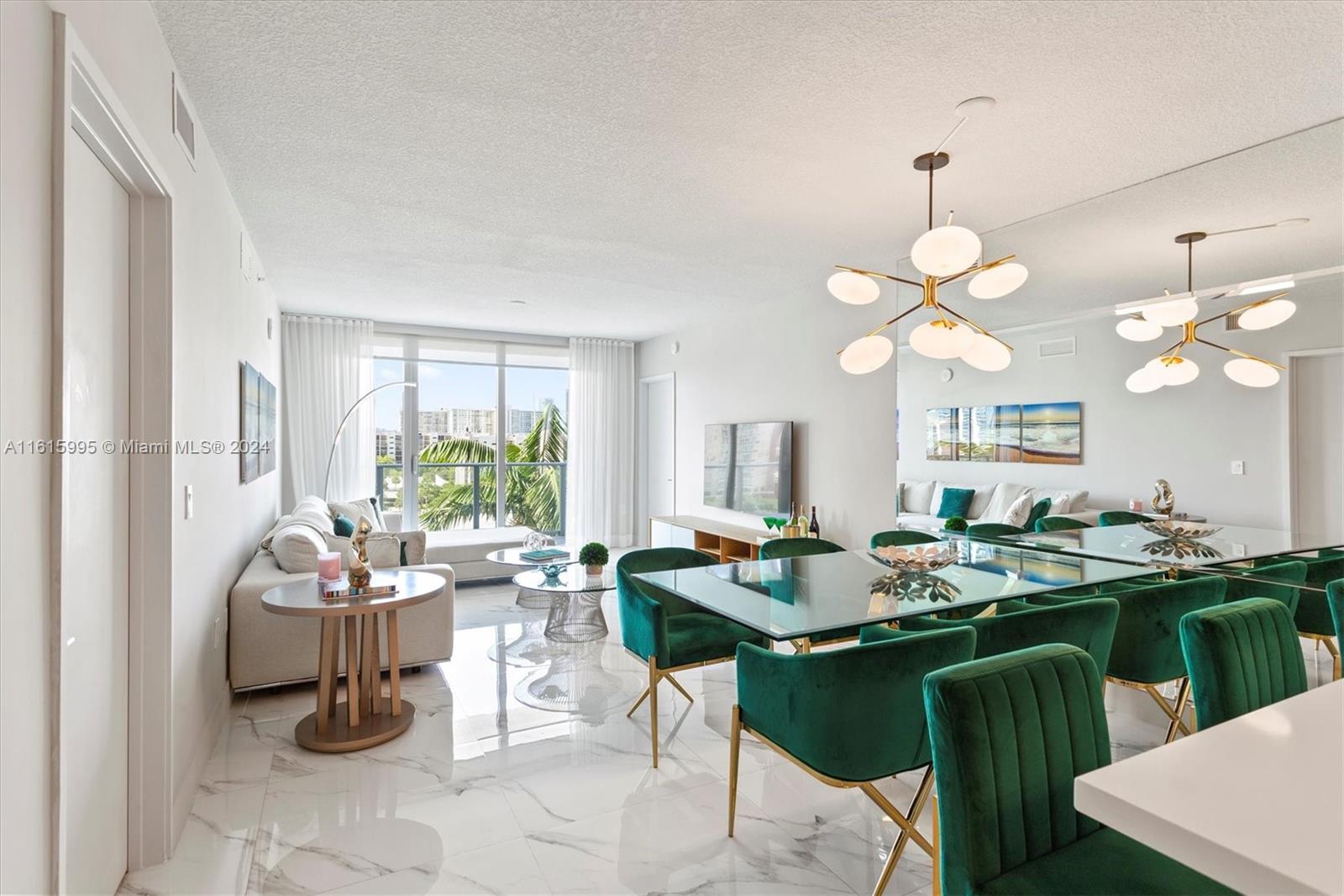 PARQUE TOWERS CONDO - Residential