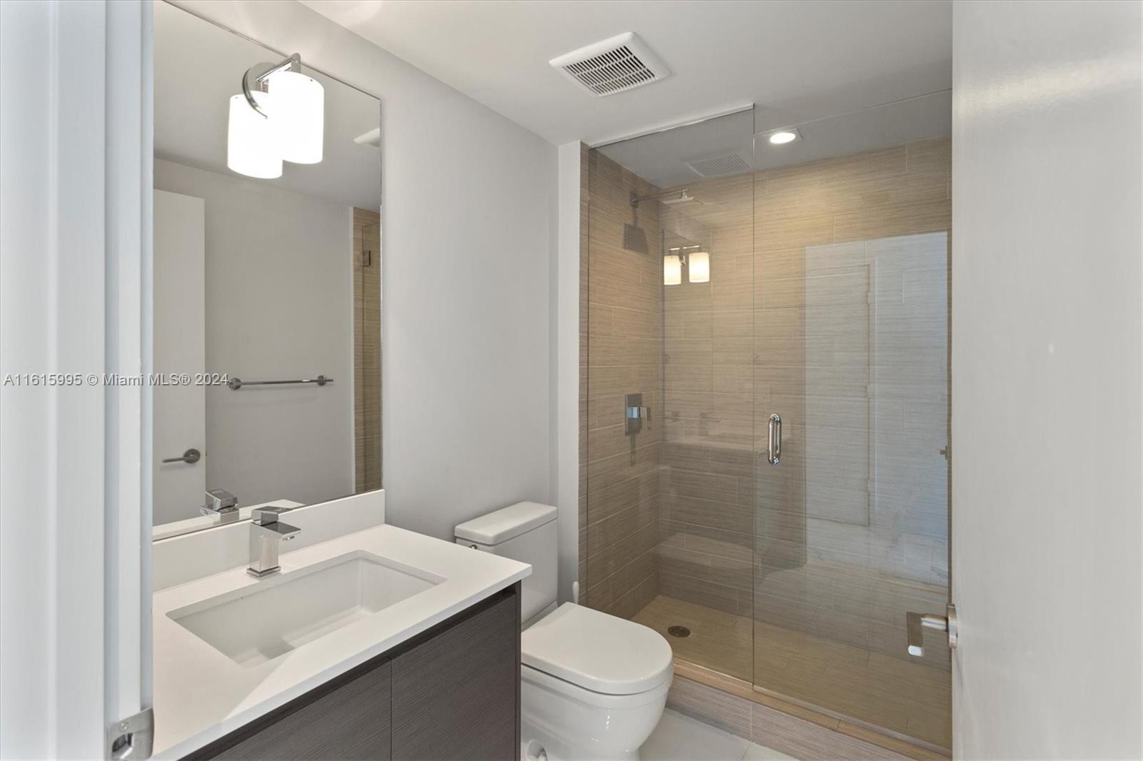 PARQUE TOWERS CONDO - Residential