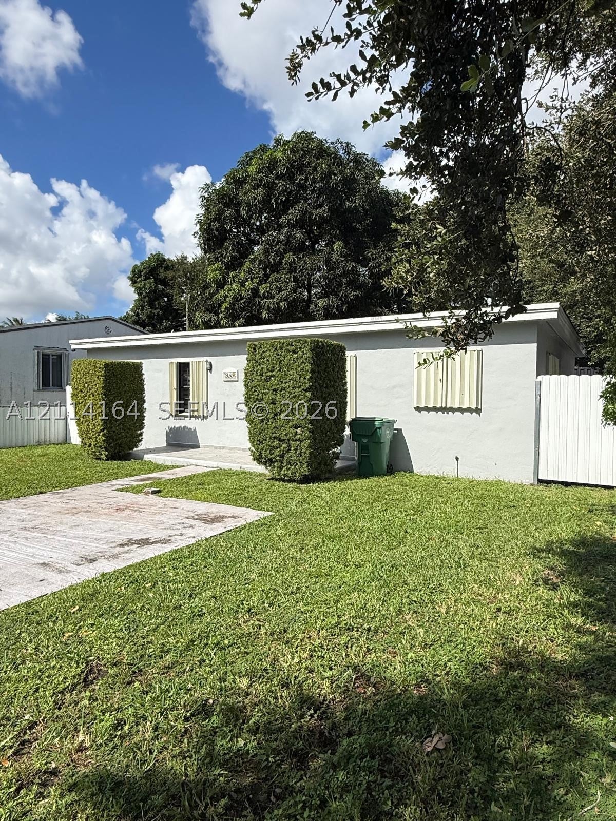1865 NW 50th St