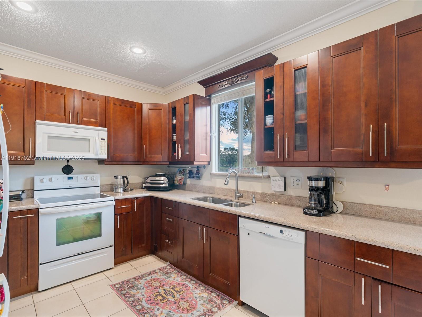 SAWGRASS EXCHANGE PLAT - Residential