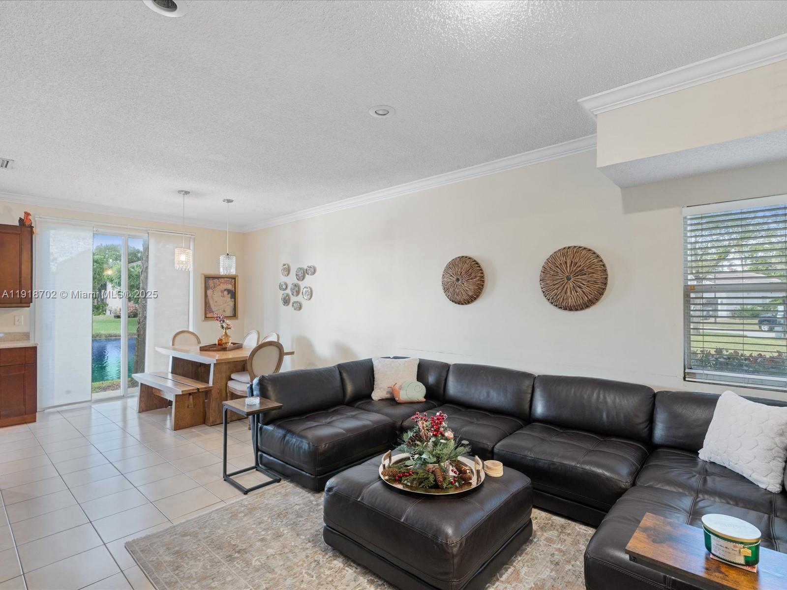 SAWGRASS EXCHANGE PLAT - Residential