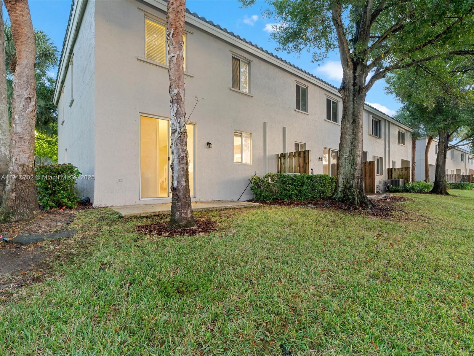 SAWGRASS EXCHANGE PLAT - Residential