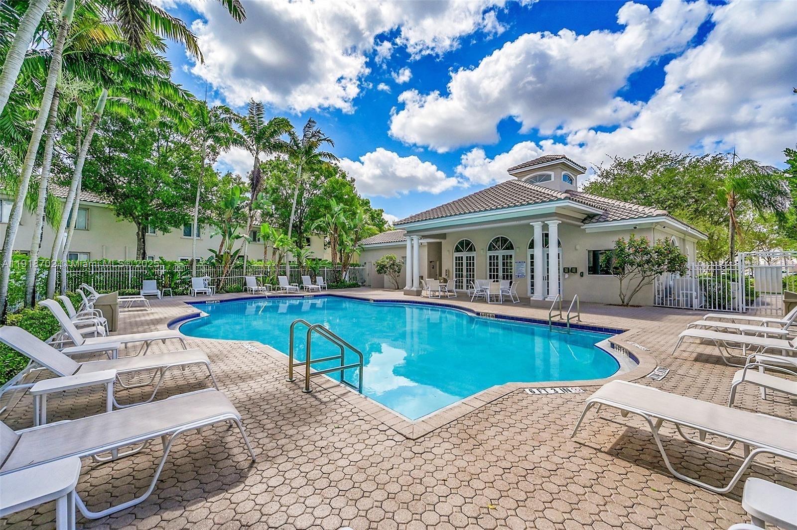 SAWGRASS EXCHANGE PLAT - Residential