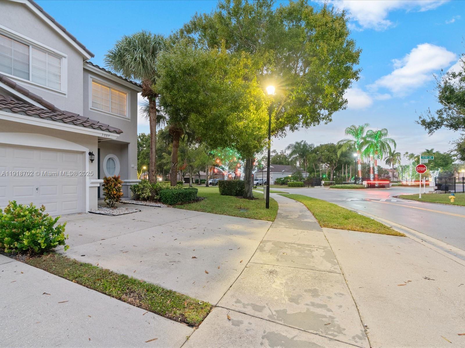 SAWGRASS EXCHANGE PLAT - Residential