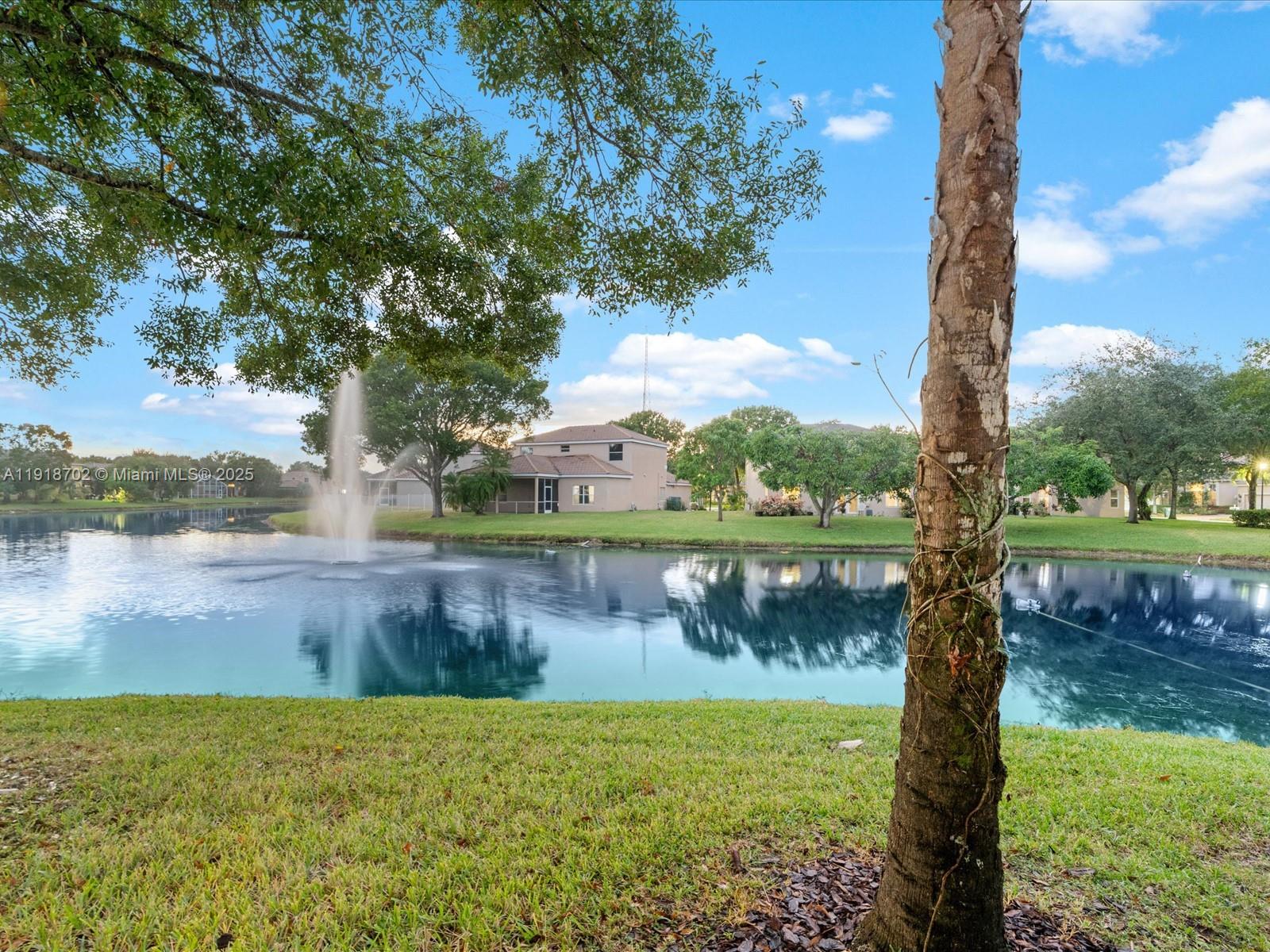 SAWGRASS EXCHANGE PLAT - Residential