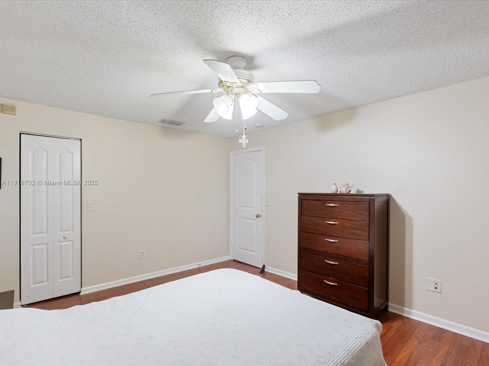 SAWGRASS EXCHANGE PLAT - Residential