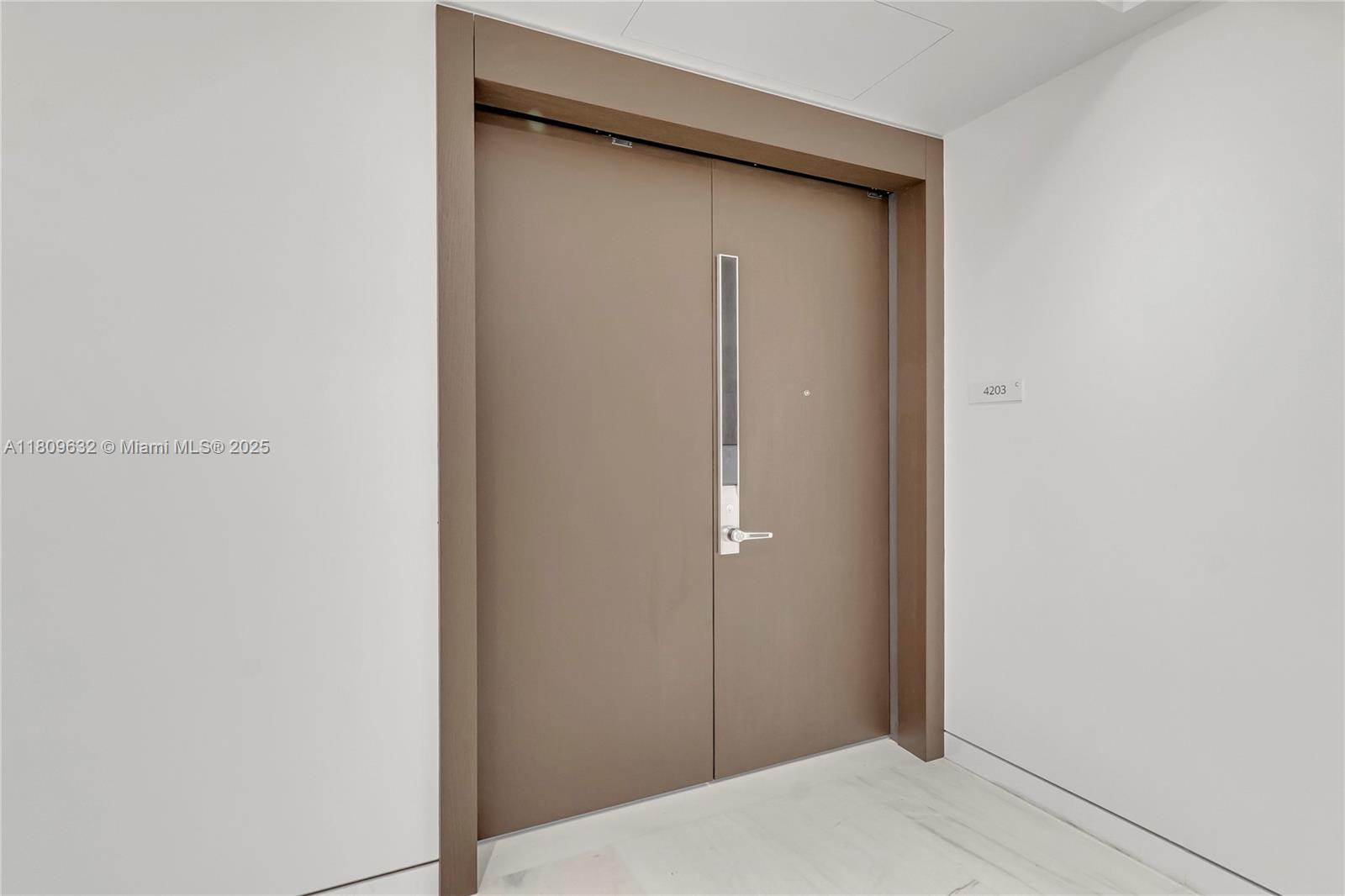 300 Biscayne Blvd Way 4203