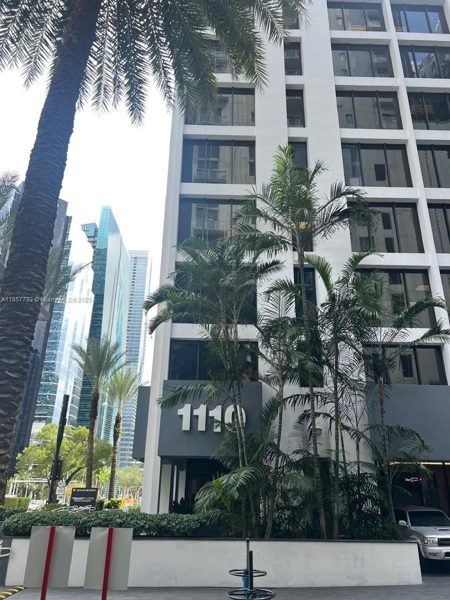 Own Your Office in Brickell – 1110 Brickell Avenue
For Sale - 612 SF
Why rent when you can own in Miami’s most prestigious business district?
This ground-floor office condo offers unmatched visibility, walkable convenience, and the prestige of a Brickell Avenue address.
Prime location in Miami’s Financial District
Ground-floor access for clients & staff
Steps to dining, hotels & transit
Build equity & benefit from market appreciation
Perfect for attorneys, financial professionals, or boutique firms.