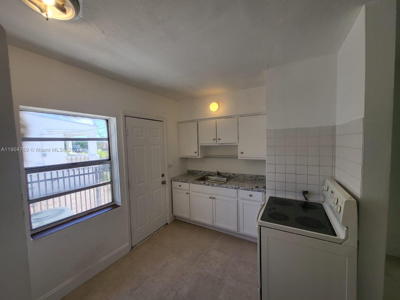 LITTLE RIVER SCH TRACK - Residential