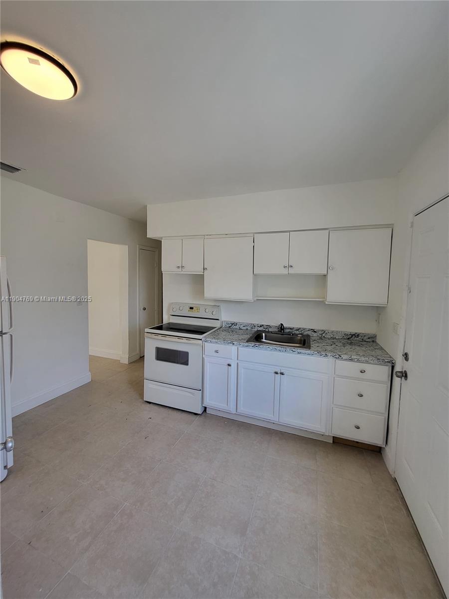 LITTLE RIVER SCH TRACK - Residential