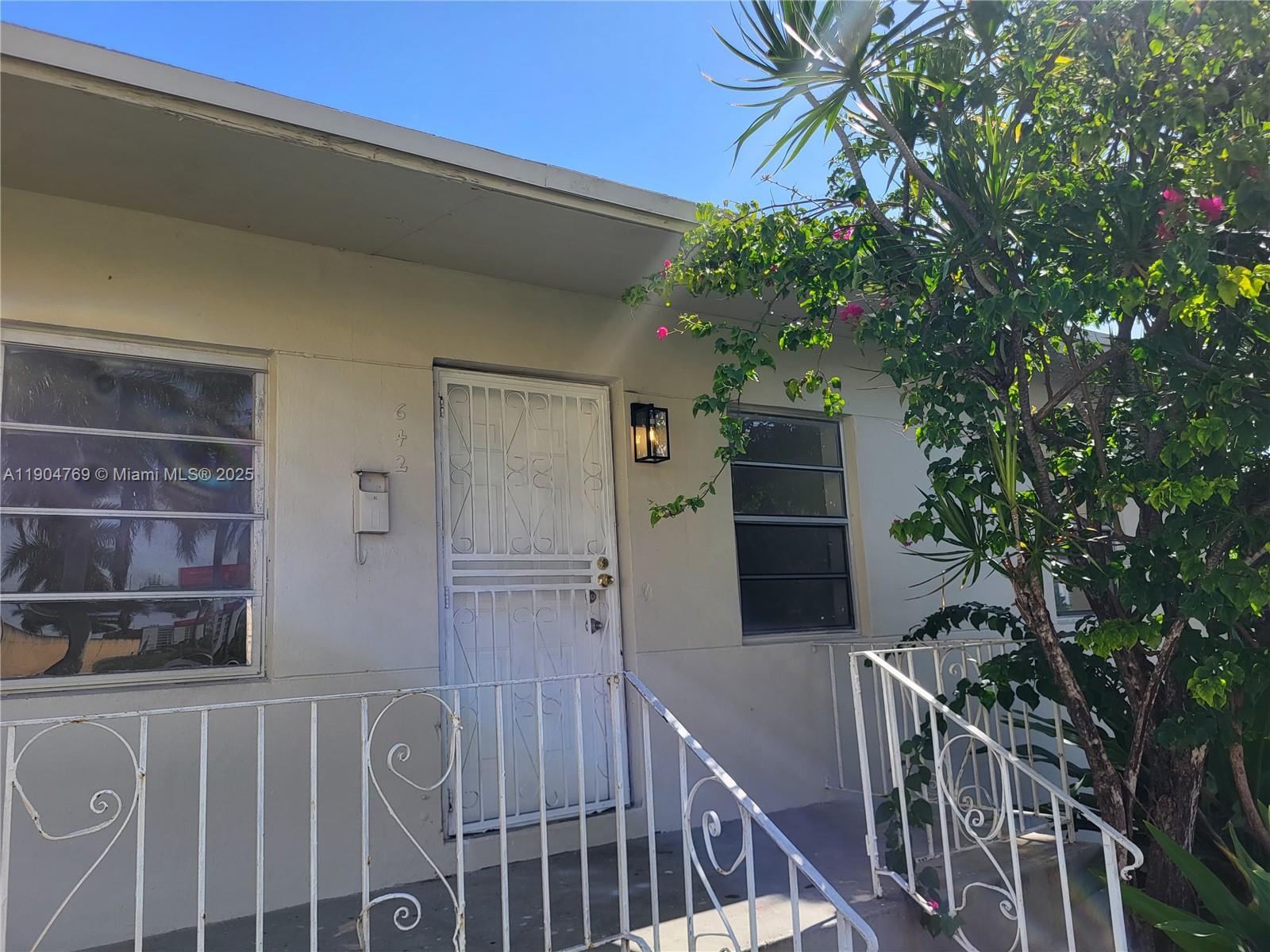 LITTLE RIVER SCH TRACK - Residential