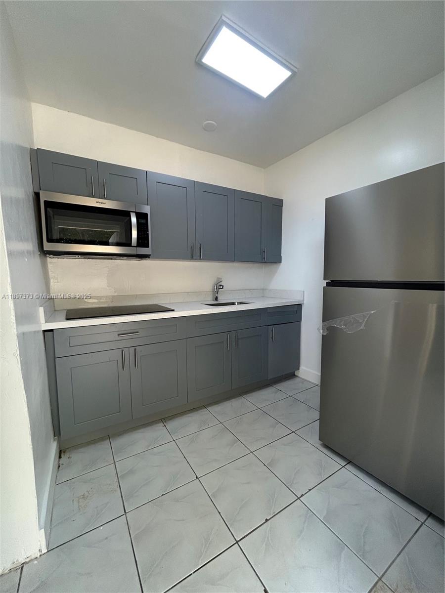 MIAMI GARDENS ESTATES SEC - Residential Lease