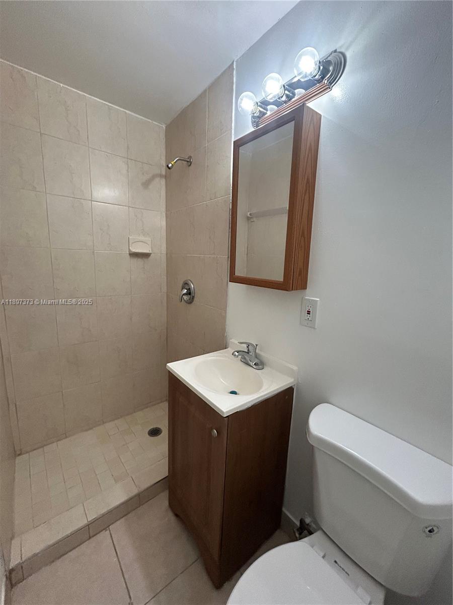 MIAMI GARDENS ESTATES SEC - Residential Lease