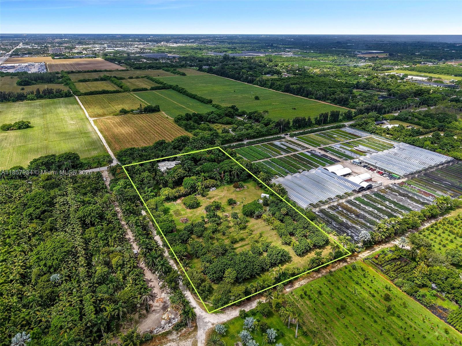 3 Residence Family Estate - Residential