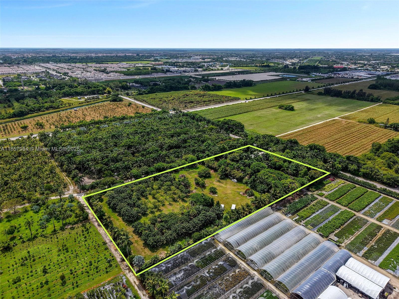 3 Residence Family Estate - Residential