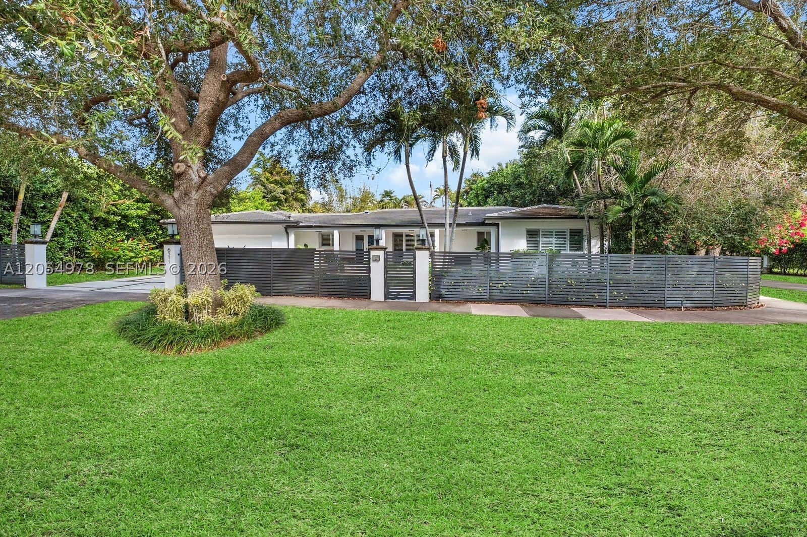 6511 Riviera Dr, Coral Gables FL 33146
