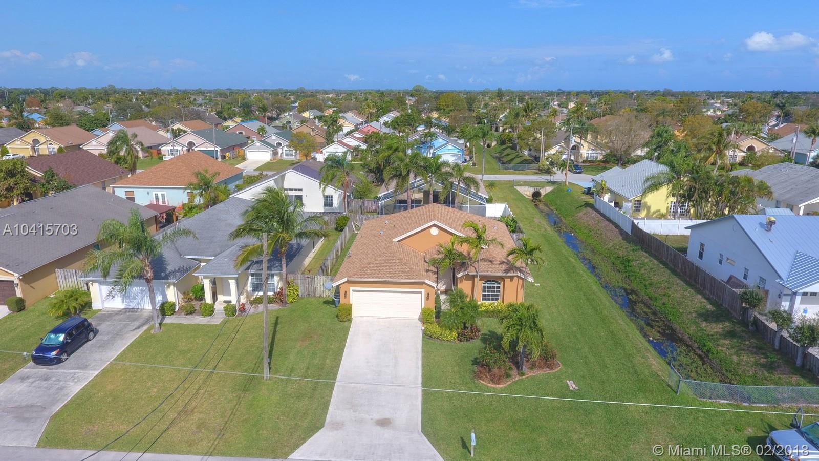 NORTH PALM BEACH HEIGHTS - Residential