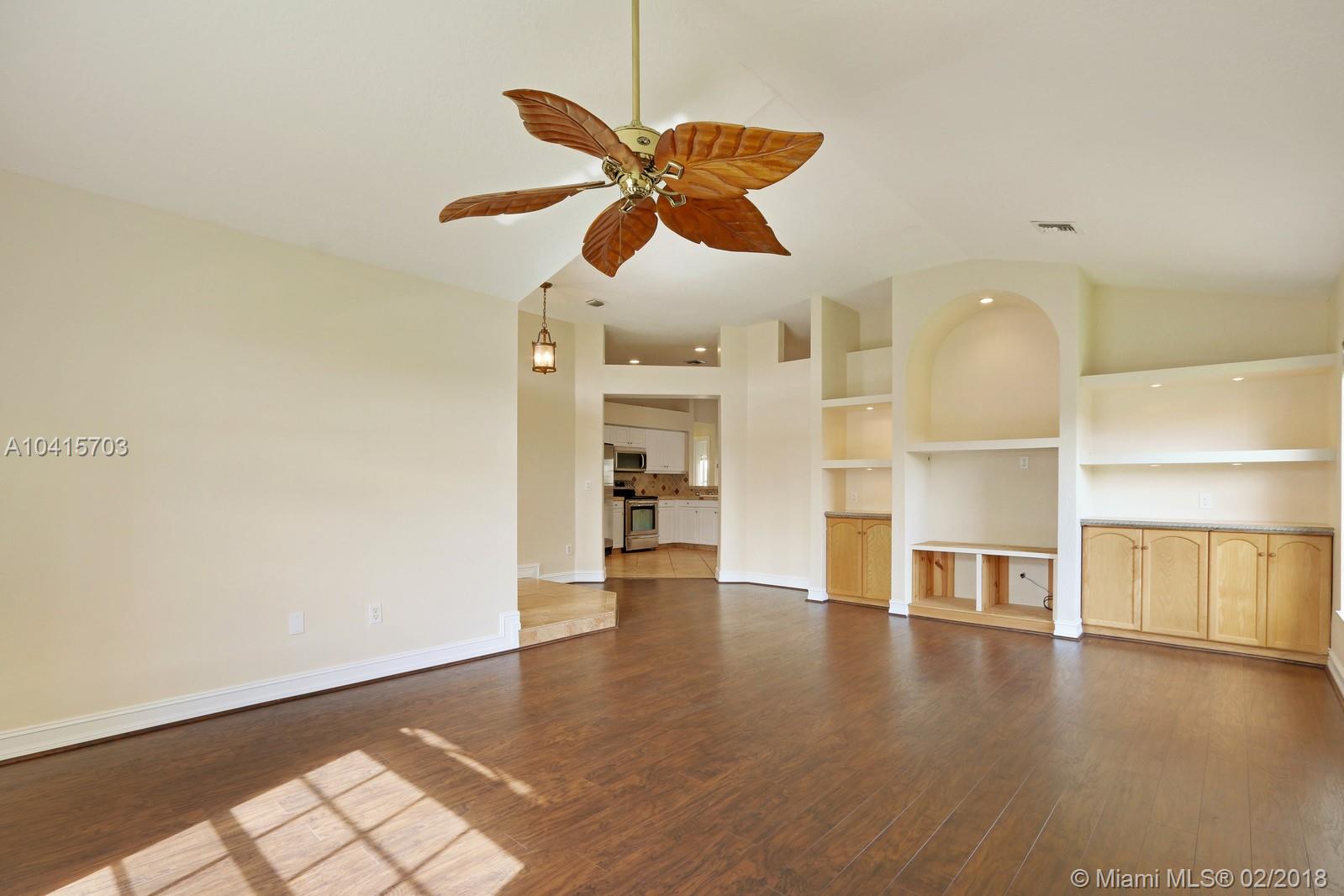 NORTH PALM BEACH HEIGHTS - Residential