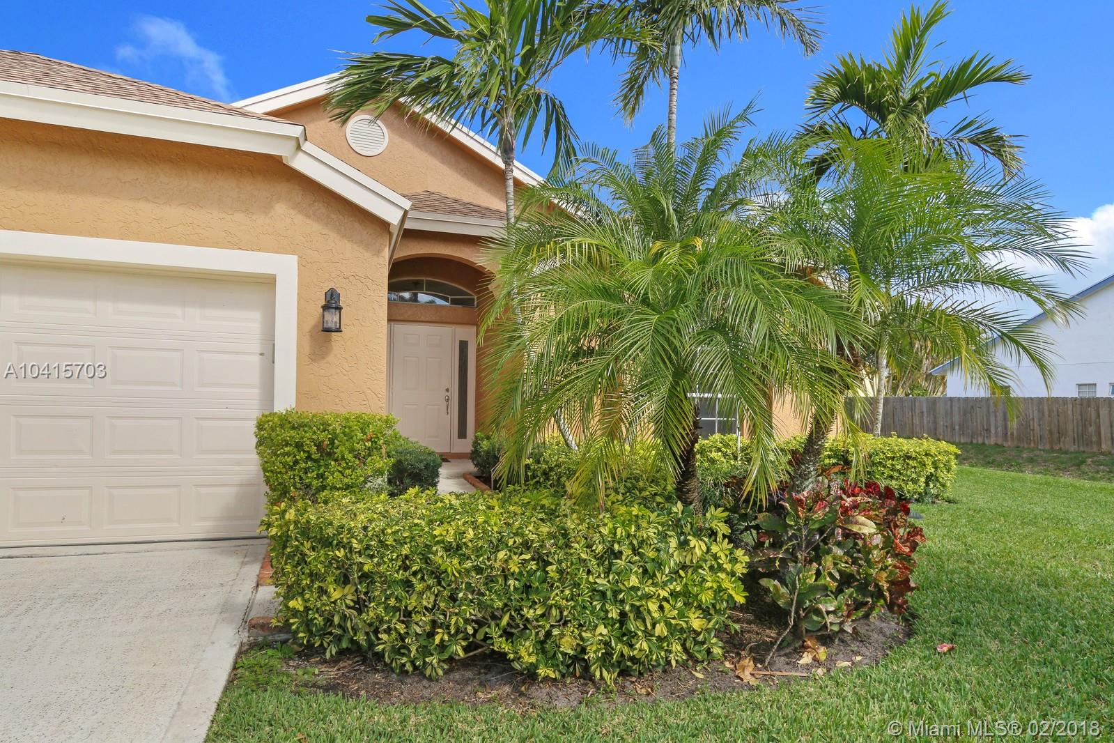 NORTH PALM BEACH HEIGHTS - Residential