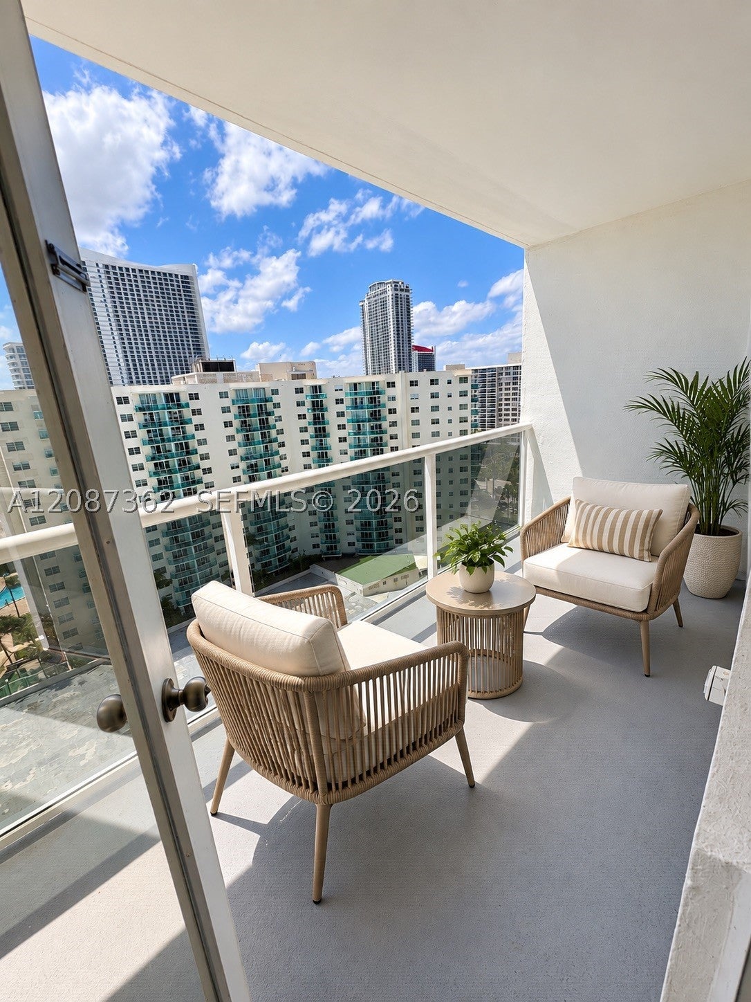 3725 S Ocean Dr 1606