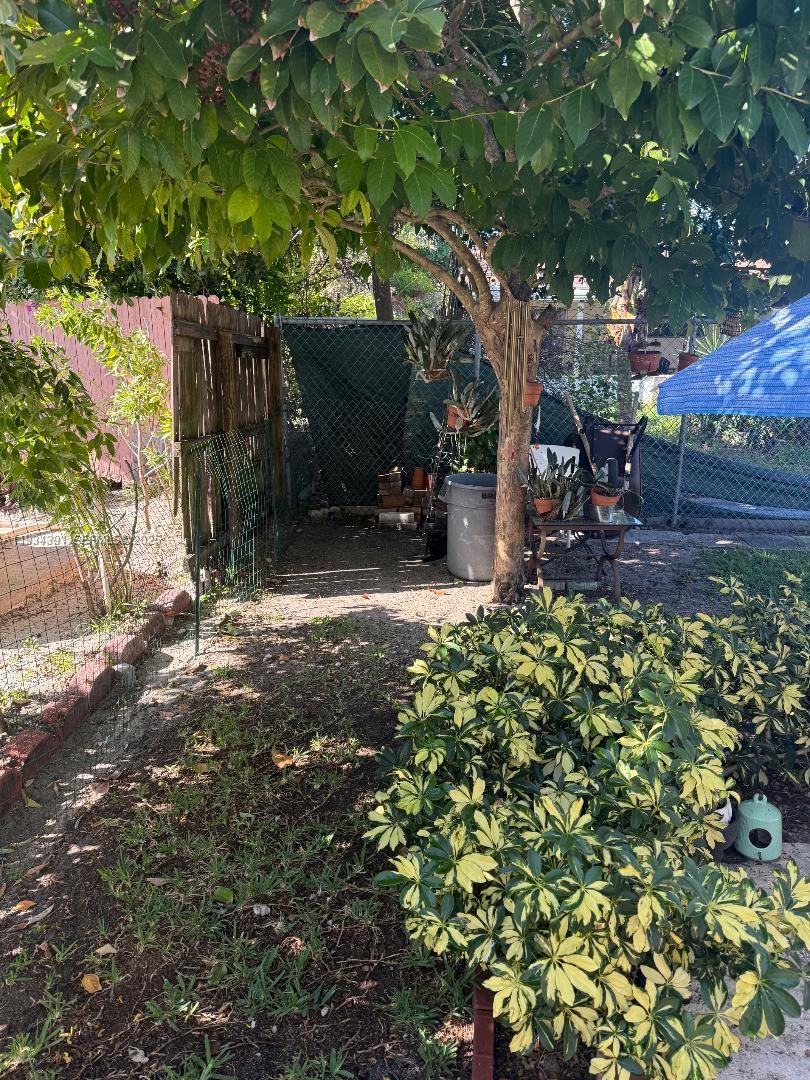 NORTH POMPANO BEACH SECTI - Residential