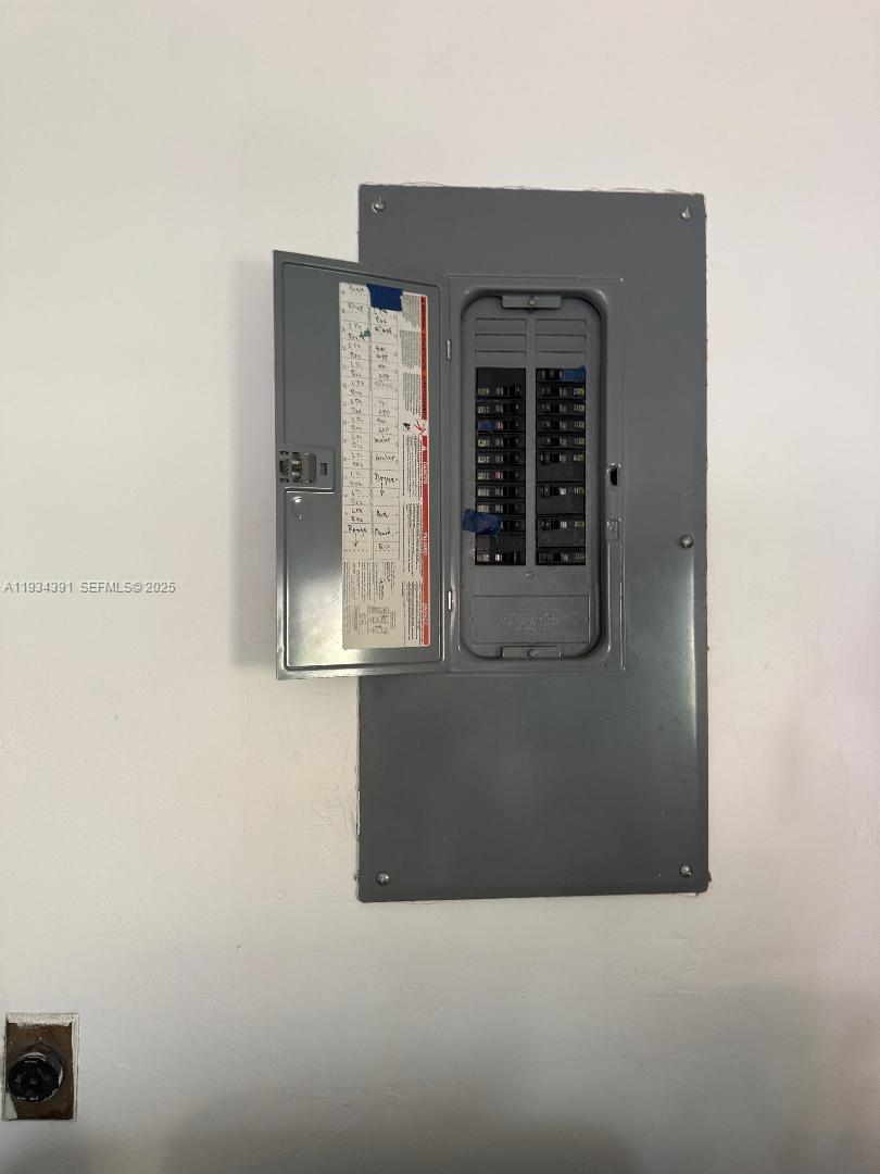 NORTH POMPANO BEACH SECTI - Residential