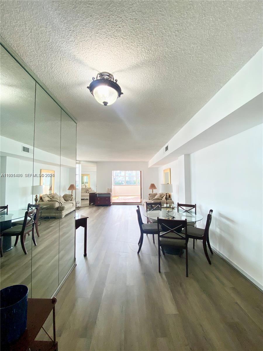 905 Brickell Bay Dr 531