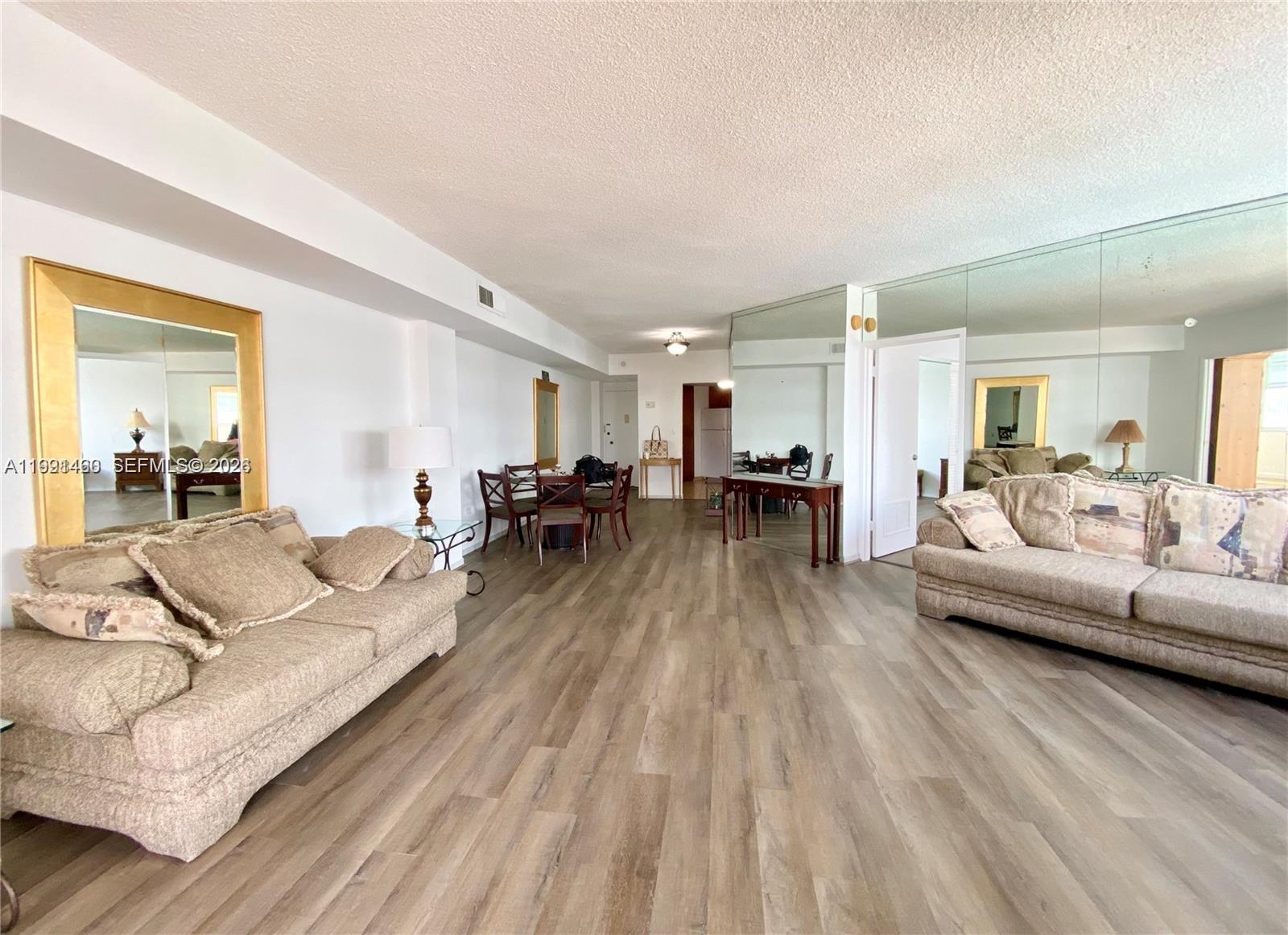 905 Brickell Bay Dr 531