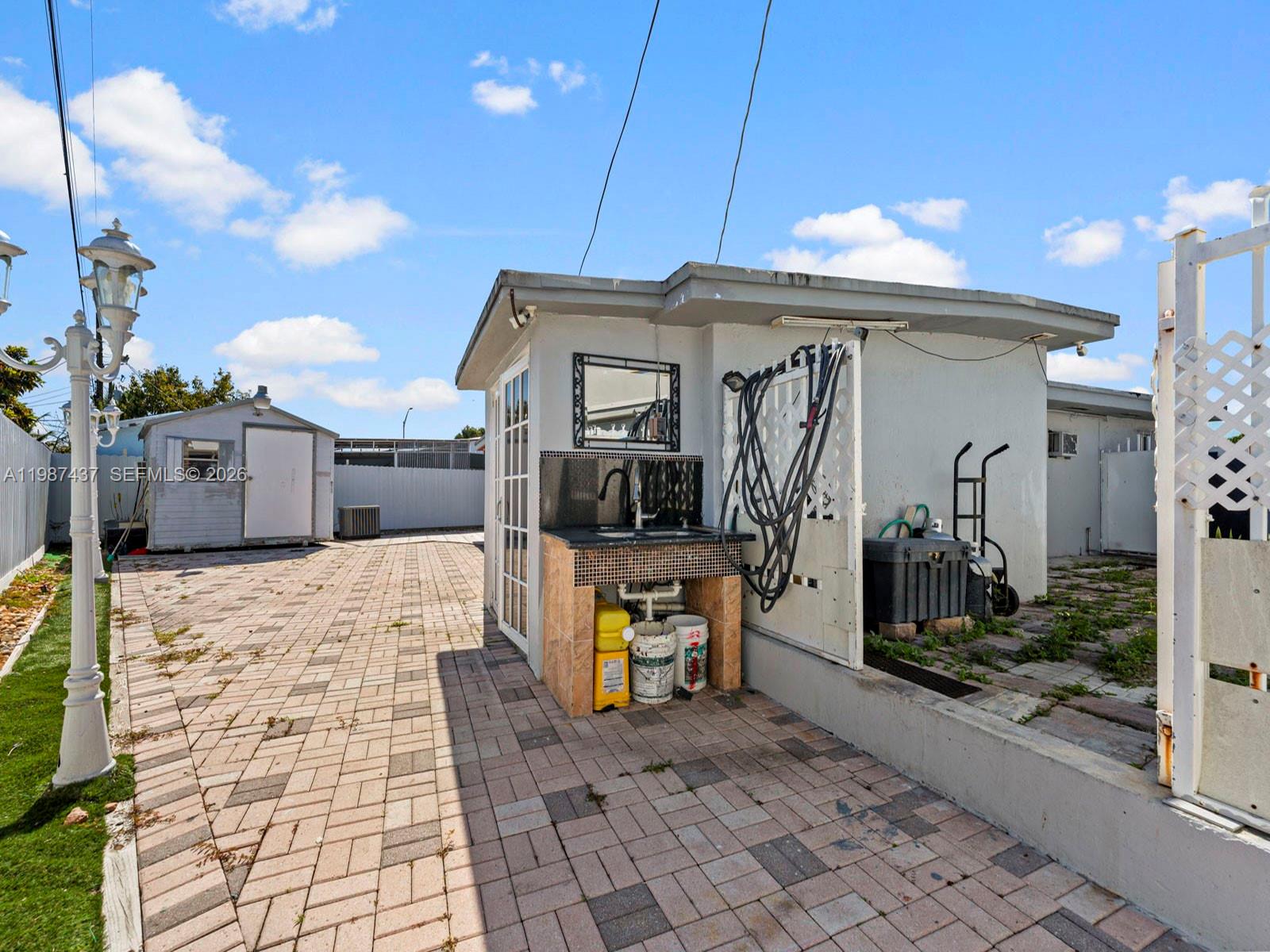 ESSEX VILLAGE 5TH ADDN - Residential