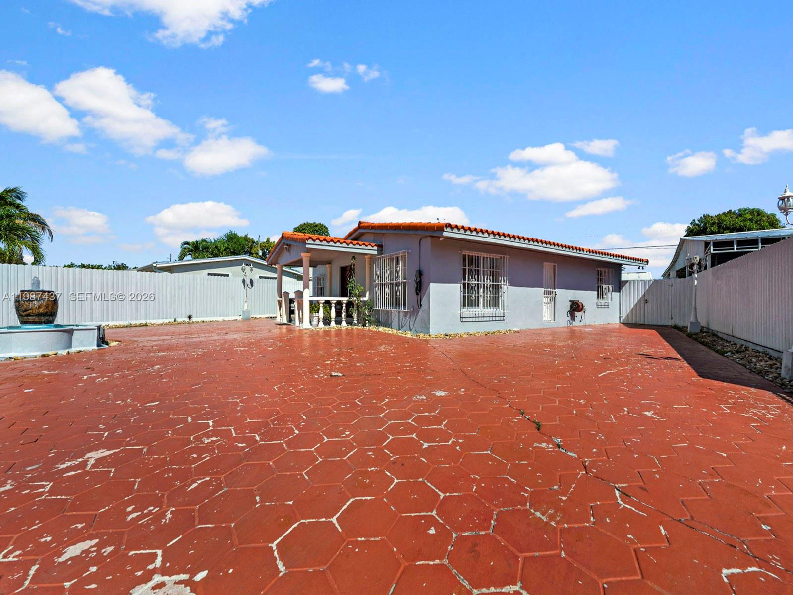 ESSEX VILLAGE 5TH ADDN - Residential