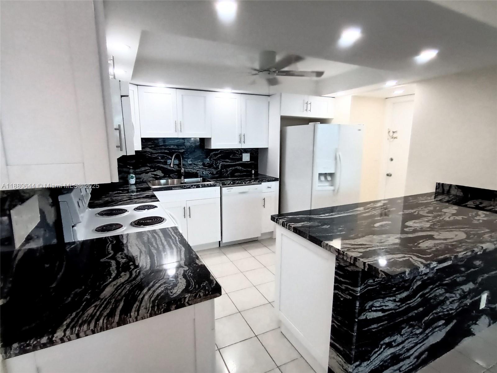 TRAFALGAR TOWERS CONDOMINI - Residential Lease